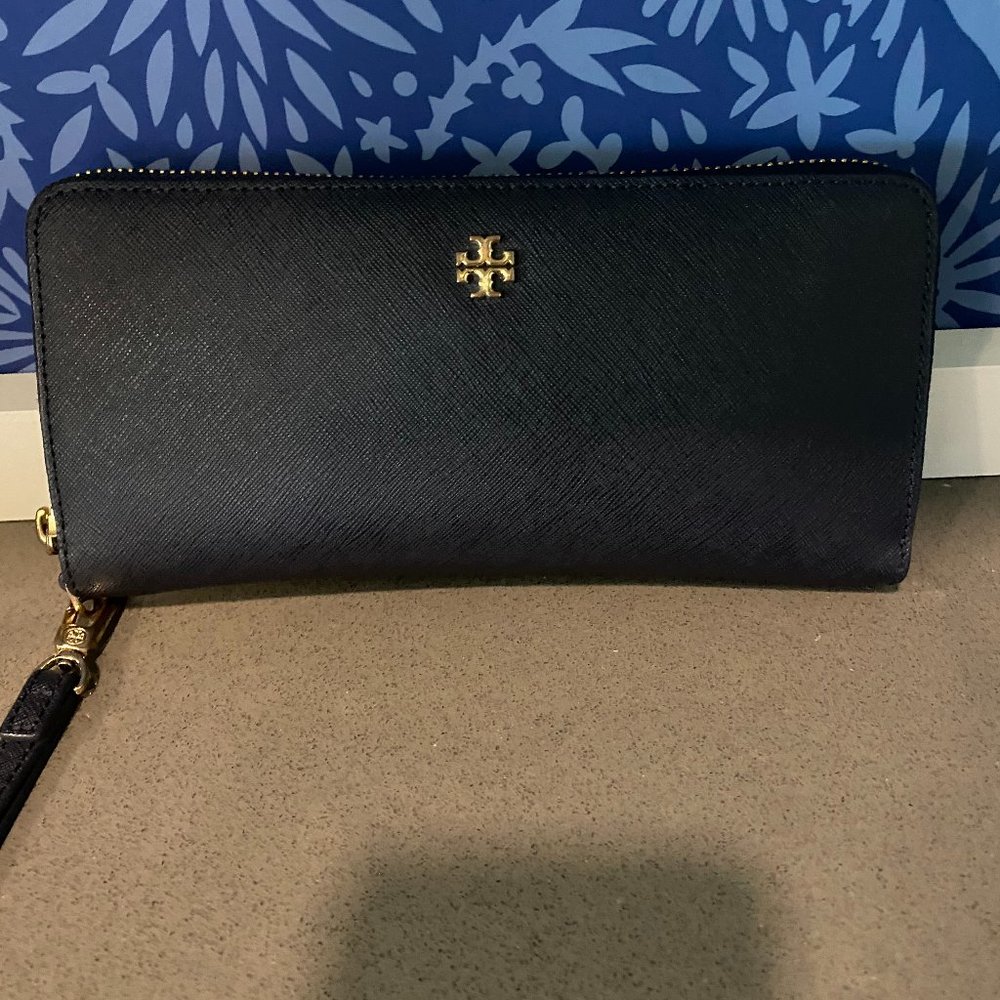 Tory Burch Continental Wallet